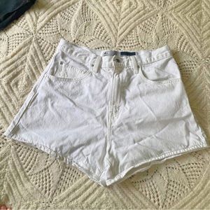Levi’s Shorts- White Mom Shorts